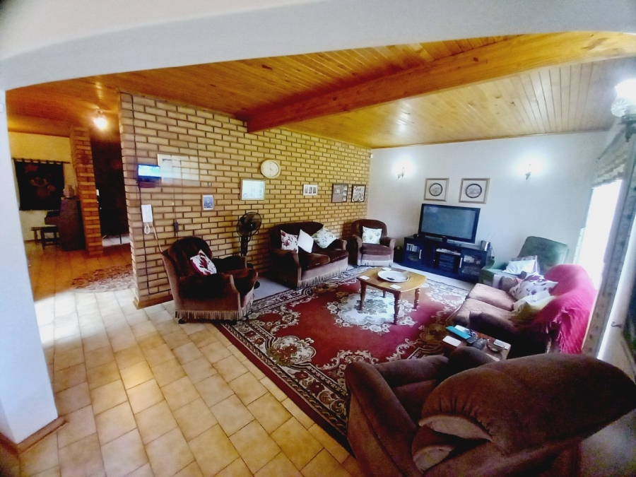 3 Bedroom Property for Sale in Vaalpark Free State
